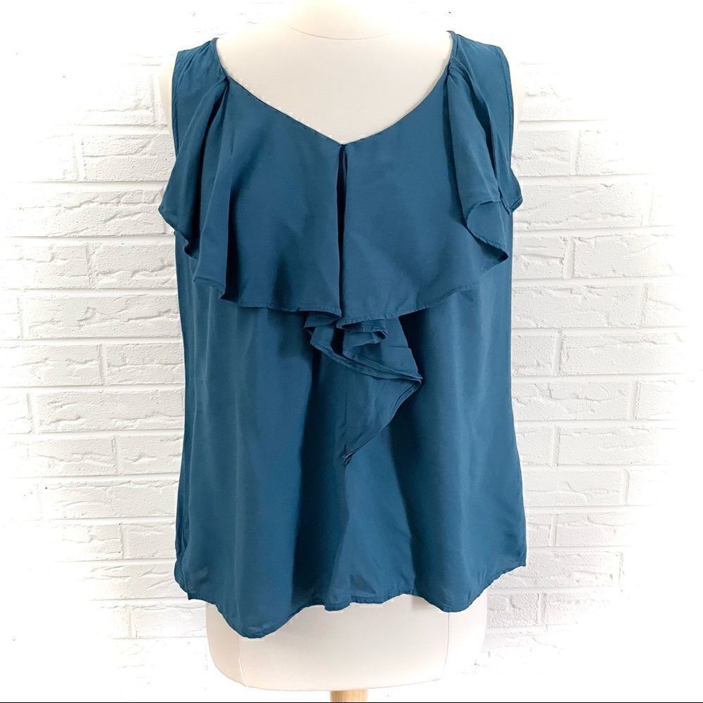 🚨4/$25 LOFT ruffle blue sleeveless tank XS